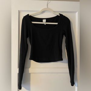 H&M Roundneck Black Long Sleeve Top Size Small